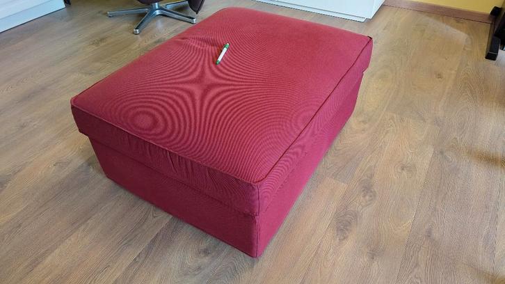 KIVIK poef van Ikea met handige opslagruimte, Huis en Inrichting, Banken | Voetenbanken en Poefen, Gebruikt, 50 tot 75 cm, 75 tot 100 cm