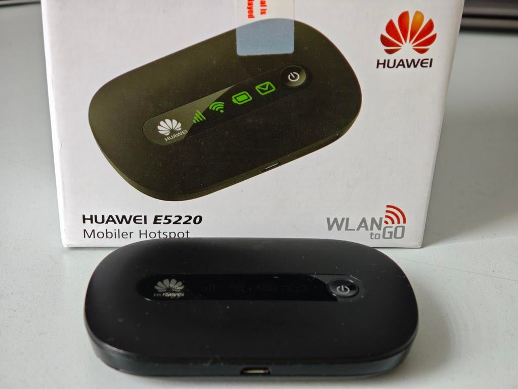 Huawei E5220 Mobiele Hotspot Router, Ophalen of Verzenden, Zo goed als nieuw, Router met modem, Huawei