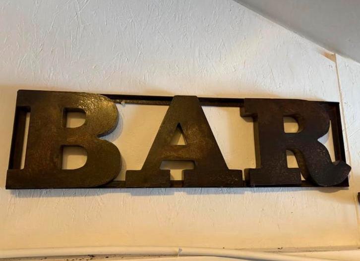 Industriële ijzeren roest letters BAR, Huis en Inrichting, Woonaccessoires | Wanddecoraties, Nieuw, Decoratieobject, Ophalen of Verzenden