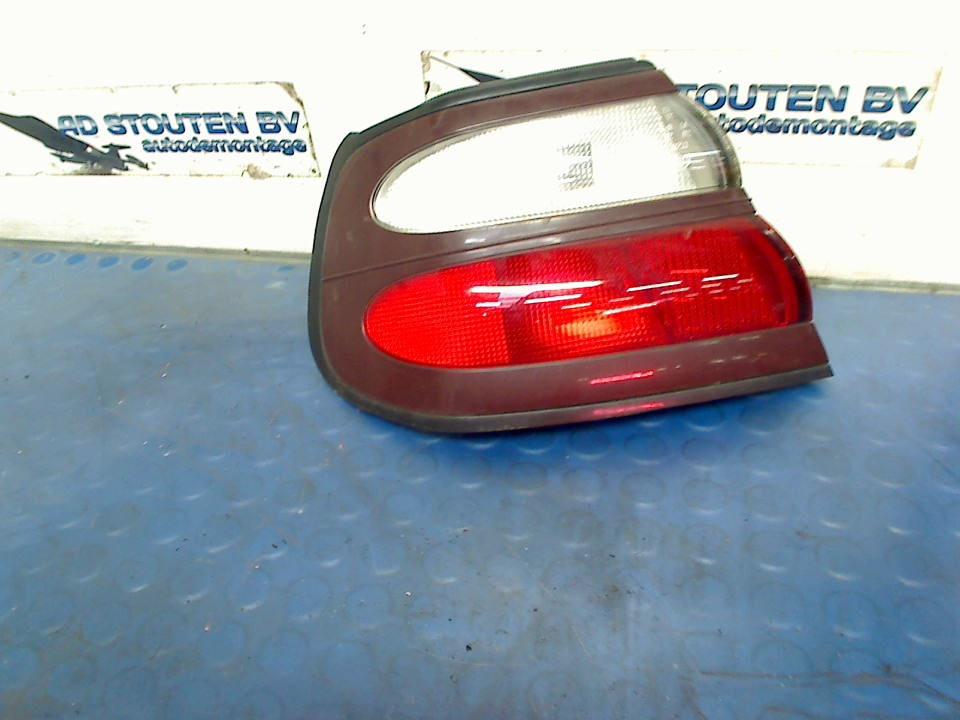 Achterlicht Links BUITEN Nissan Almera (N15) 2000 E139253, Auto-onderdelen, Gebruikt, Germany@nissan-services.eu, Kronenweg 38, Wesseling 50389, , Duitsland
