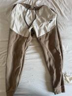Nike Tech Fleece Broek - Maat S, Ophalen of Verzenden, Zo goed als nieuw, Maat 48/50 (M), Beige