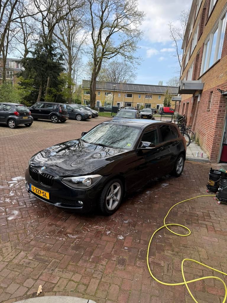 BMW 1-Serie 114I 75KW 5-DR 2012 Zwart, 1-Serie, Zwart, 4 cilinders, Zwart