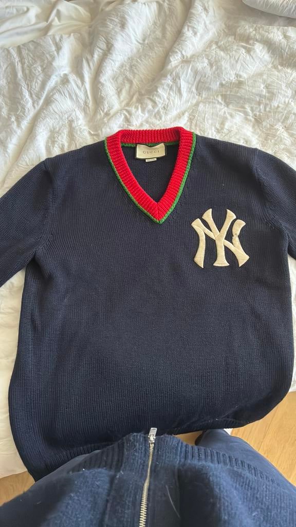 Gucci x bew york yankie, Ophalen of Verzenden, Zo goed als nieuw