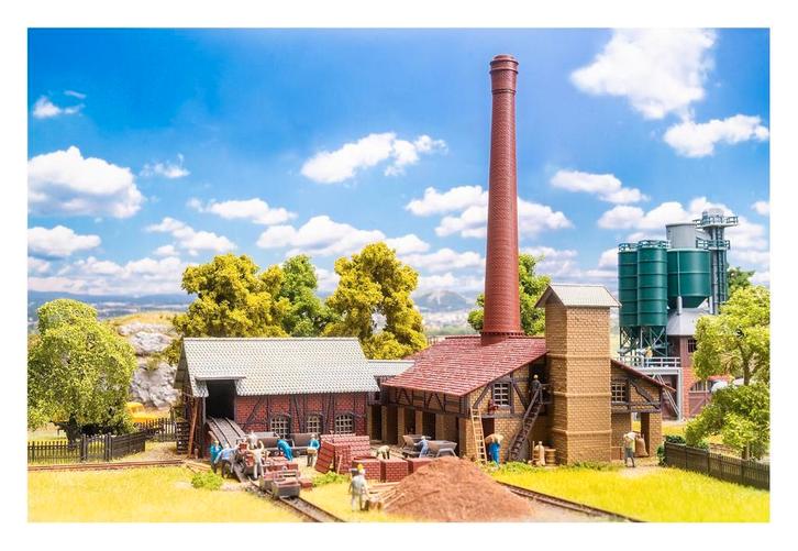 FALLER B-952: bouwpakket oude steenfabriek in drie delen, Hobby en Vrije tijd, Modeltreinen | H0, Nieuw, Brug, Tunnel of Gebouw