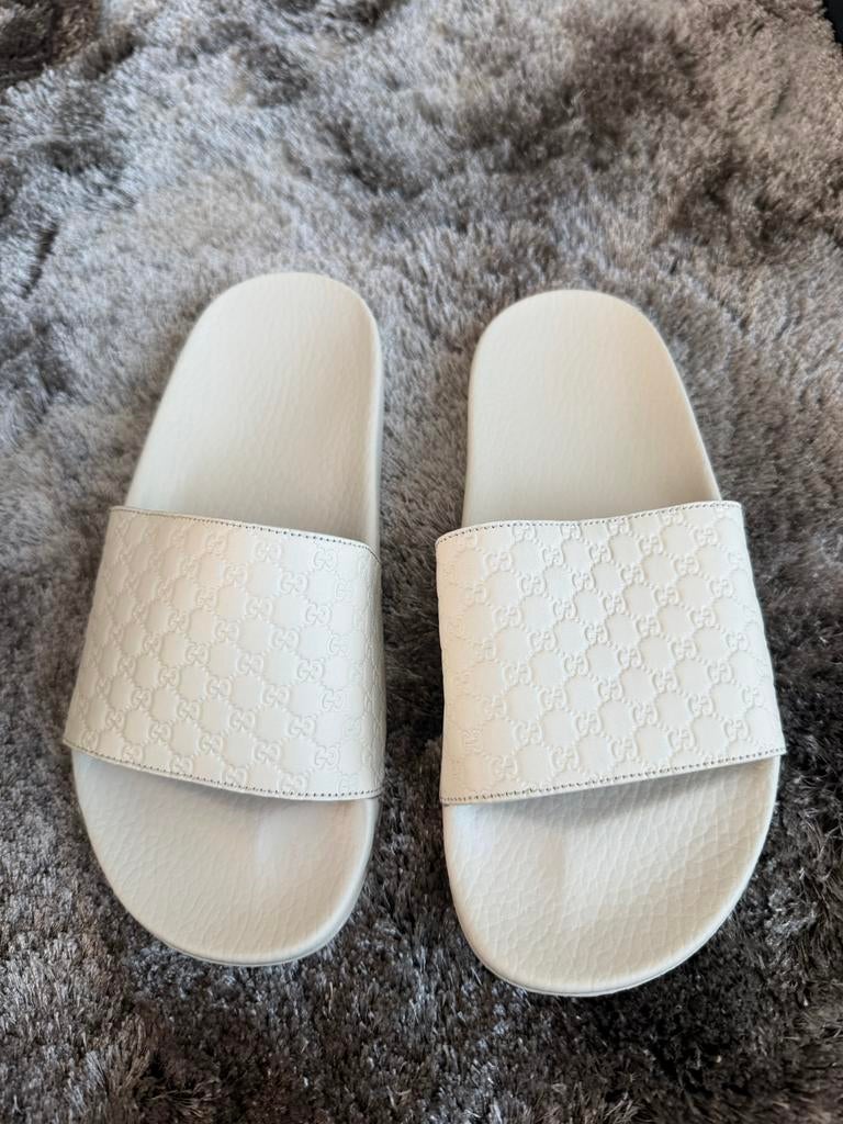 NIEUW: Gucci Microguccissima Slides Wit - Maat 38, Verzenden, Nieuw, Wit, Slippers