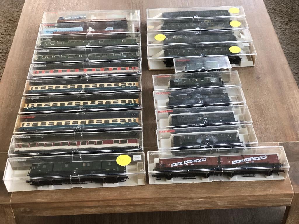 FLEISCHMANN  nieuwe  DIVERSE  RIJTUIGEN   (322), Gelijkstroom, Fleischmann, Ophalen of Verzenden, Nieuw