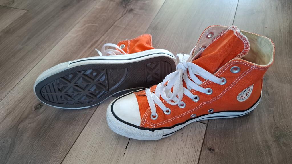 Oranje Converse Allstars - Maat 37 - Perfect voor Koningsdag, Kleding | Dames, Schoenen, Ophalen of Verzenden, Zo goed als nieuw