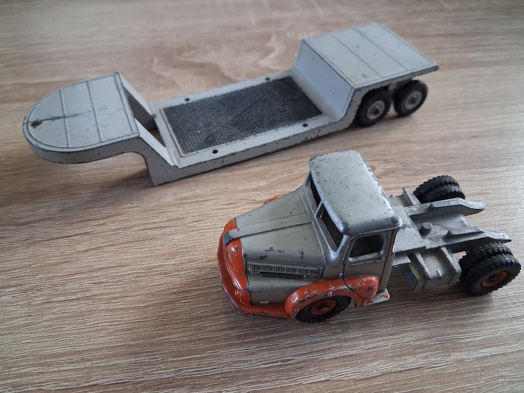 Dinky supertoys, Hobby en Vrije tijd, Modelauto's | 1:43, Ophalen of Verzenden, Gebruikt, Auto, Dinky Toys
