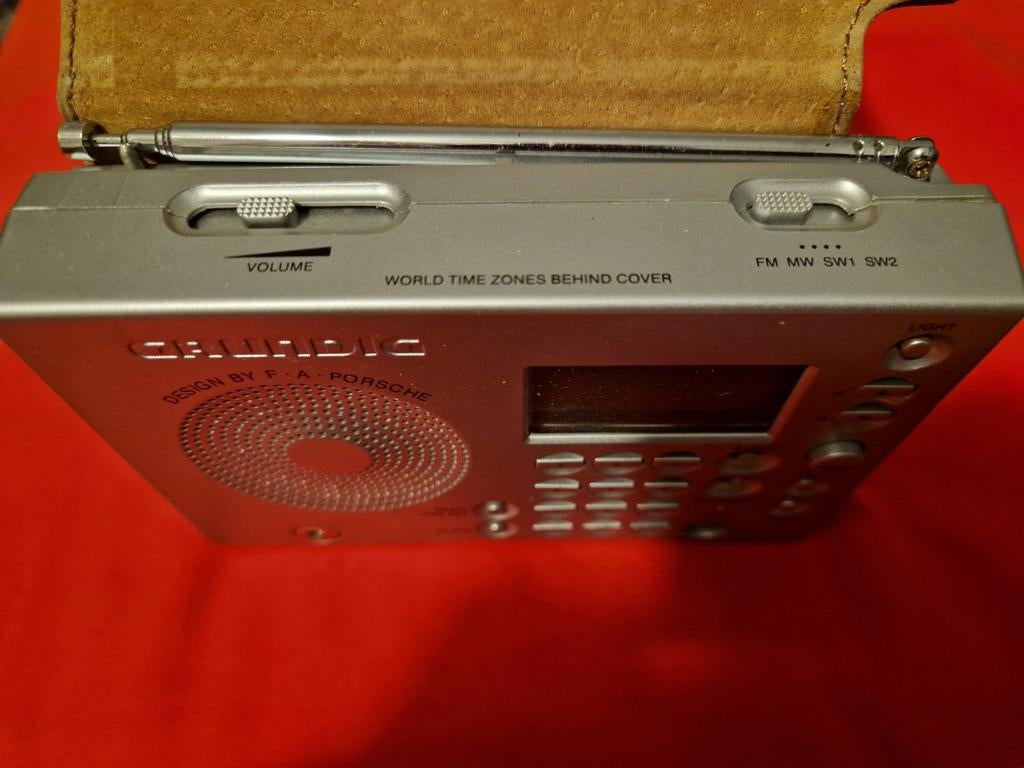 GRUNDIG RADIO, Ophalen of Verzenden