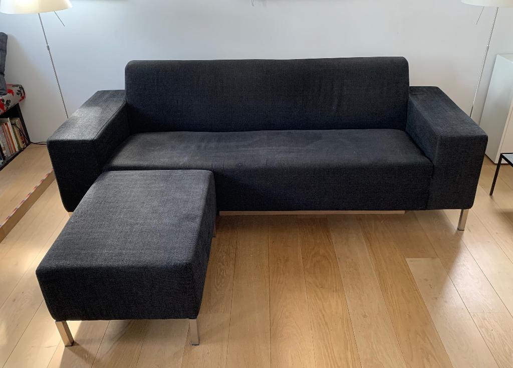 moderne 3-zitsbank met losse poef, Huis en Inrichting, Banken | Sofa's en Chaises Longues, Ophalen, Modern design, Driepersoons