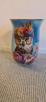 Handgemaakte vaas met uilen - Cloud Blue, Blauw, Aardewerk of Porselein, Nieuw, Ophalen of Verzenden