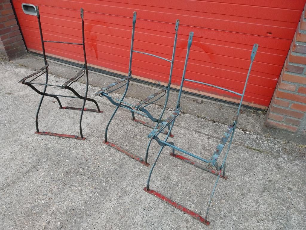 3x Antieke Franse Bistro Stoelframes - Restauratieproject, Ophalen