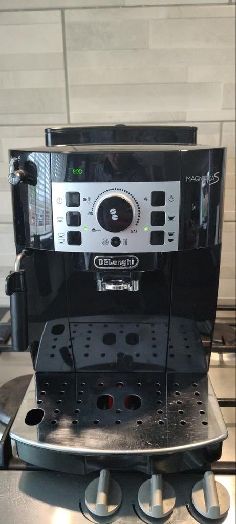 Te koop, DeLonghi MagnificaS, Ophalen, Koffiemachine