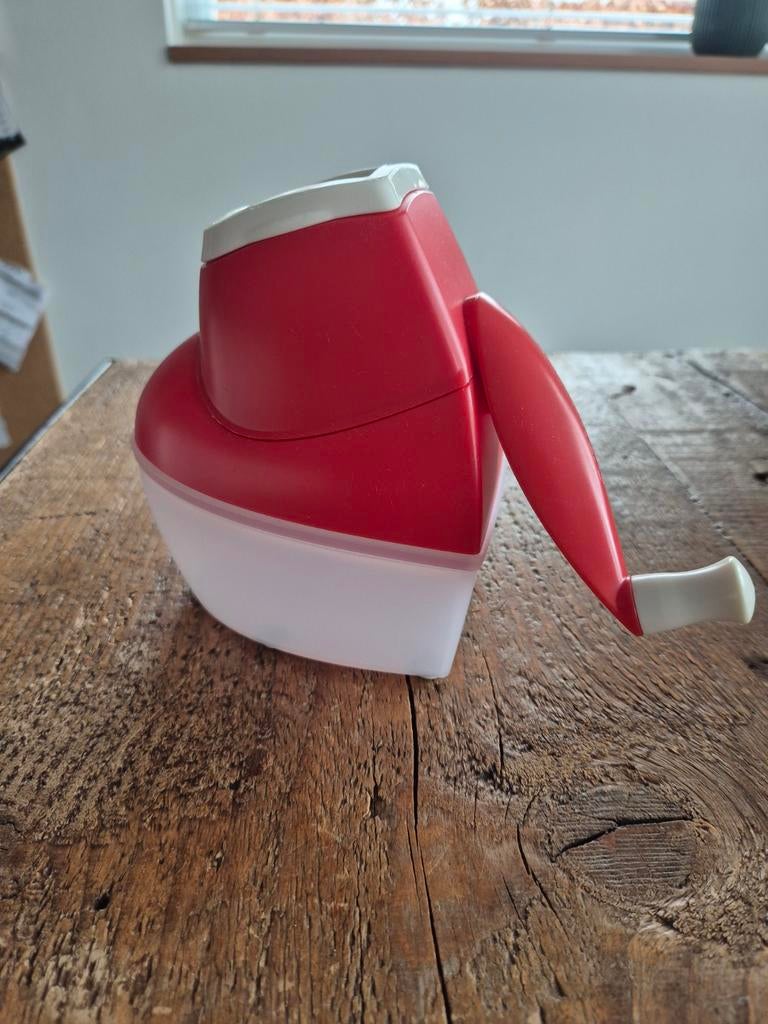 Tupperware kaasrasp en extra onderdelen, Huis en Inrichting, Keuken | Tupperware, Ophalen, Overige typen