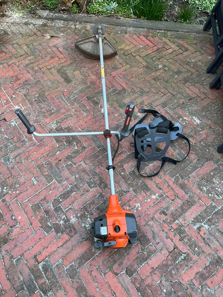 Husqvarna 128R bosmaaier, Ophalen, Gebruikt, Benzine