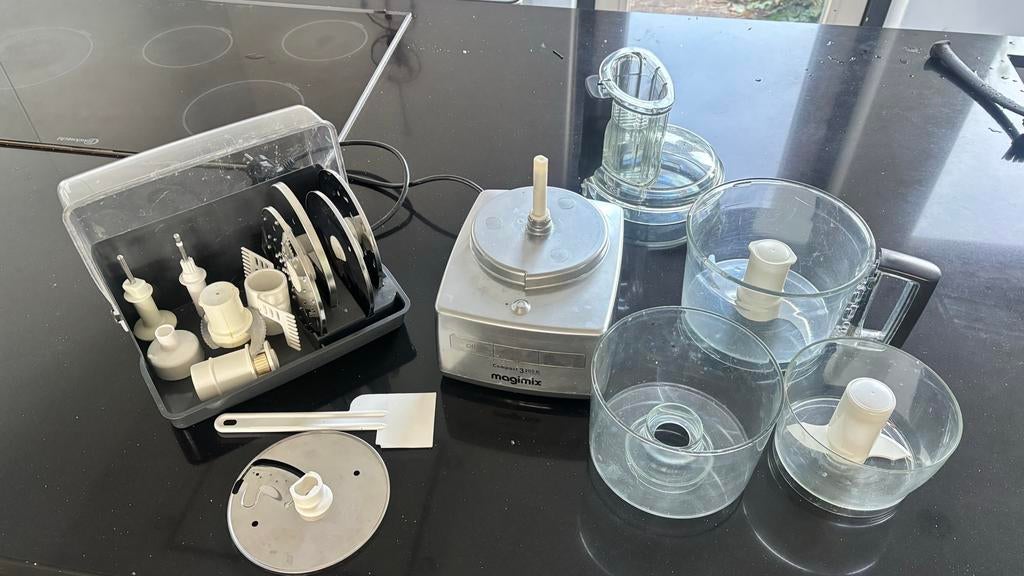 Magimix Compact 3200 XL Foodprocessor met accessoires, Witgoed en Apparatuur, Keukenmixers, Gebruikt, 2 tot 3 liter, 3 snelheden of meer