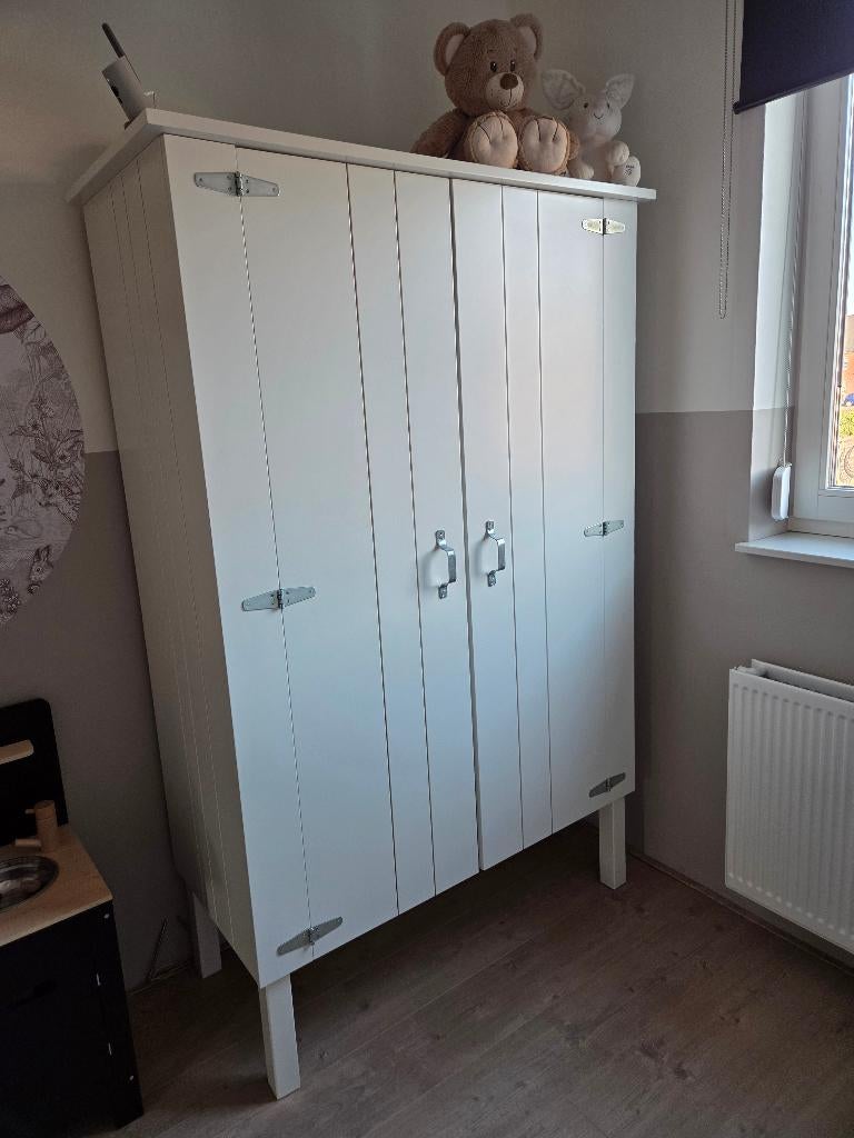 Babykamer Kids Factory - kast & commode - wit, Kinderen en Baby's, Kinderkamer | Complete kinderkamers, Ophalen, Gebruikt, Jongetje of Meisje