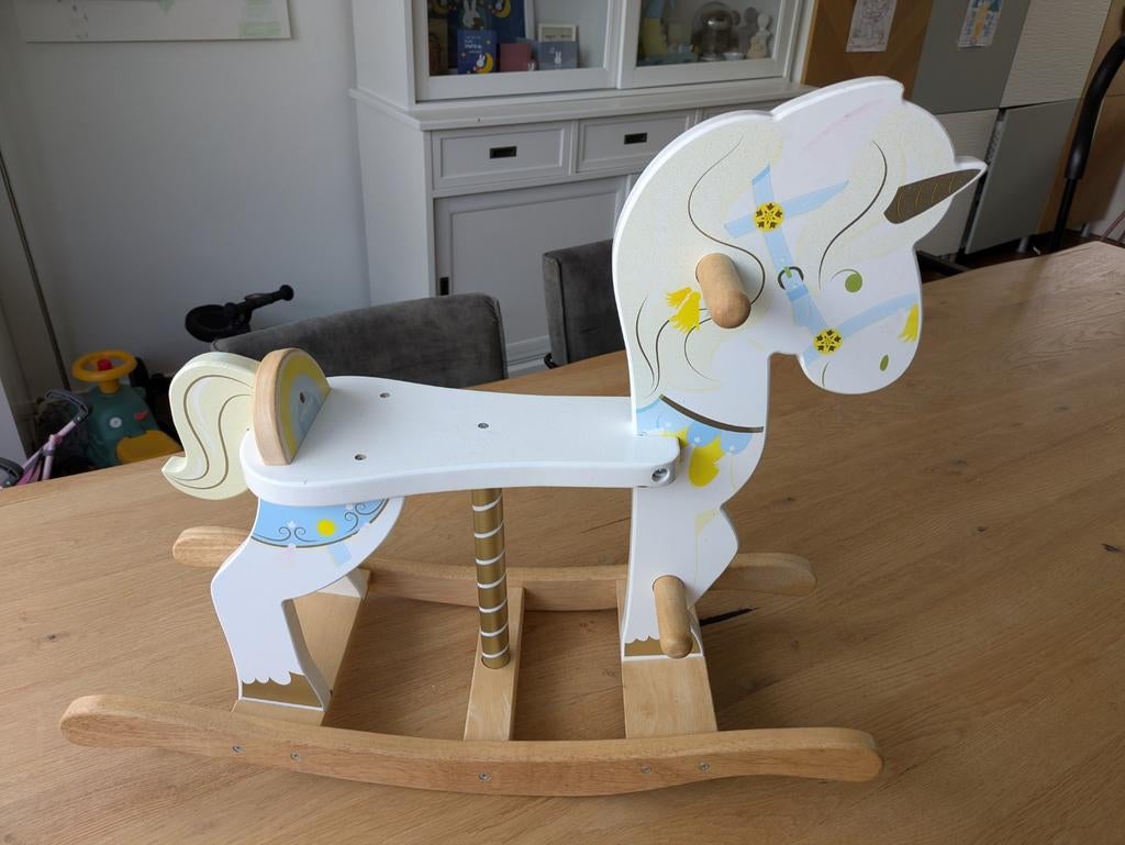 Houten eenhoorn hobbelpaard, Kinderen en Baby's, Speelgoed | Overig, Ophalen, Gebruikt, Meisje