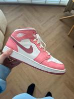 Nike Air Jordan 1 Mid Valentine's Day - Maat 40 - Nieuw, Ophalen of Verzenden, Nieuw, Roze, Sneakers of Gympen