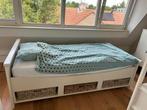 Eenpersoonsbed met rieten manden, Huis en Inrichting, Ophalen, 90 cm, Eenpersoons, Zo goed als nieuw