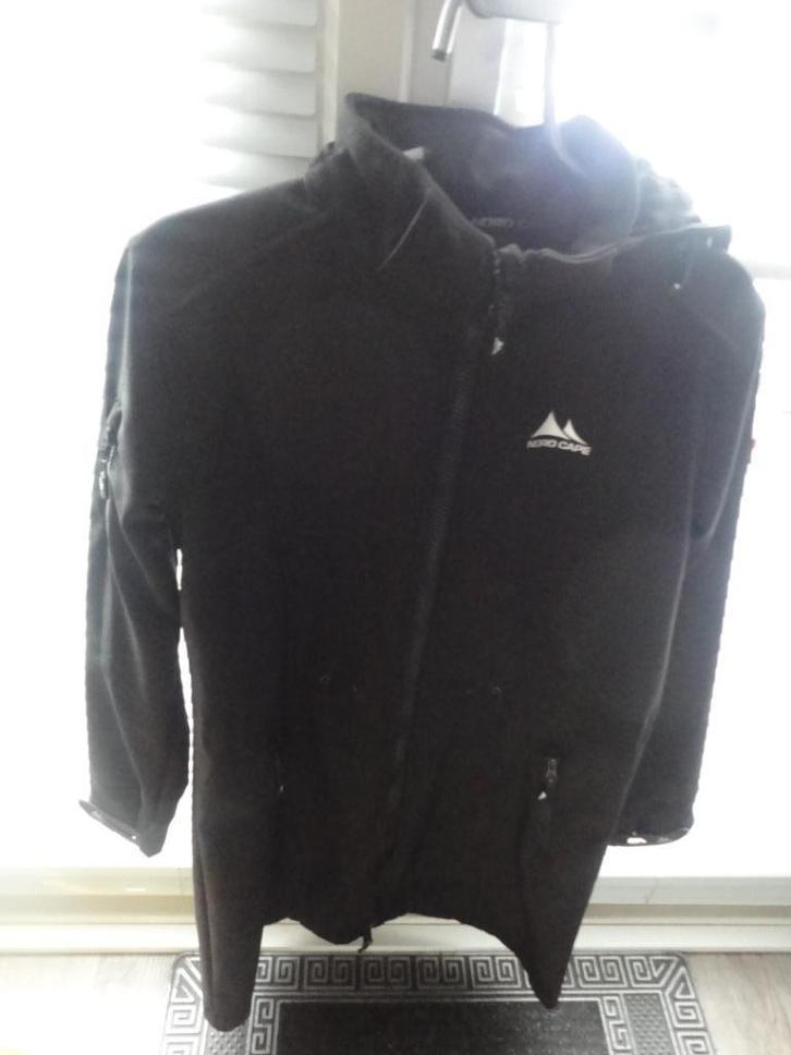 ALS NIEUW  MOOIE ZWARTE DAMES OUTDOOR JAS /M / NORD CAPE, Kleding | Dames, Jassen | Winter, Zo goed als nieuw, Maat 38/40 (M)
