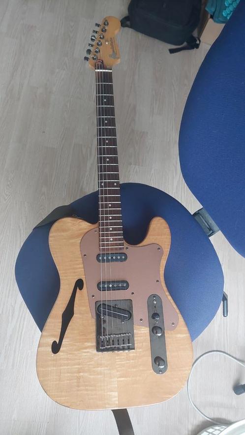 Telecaster AxessBattleAxe, Muziek en Instrumenten, Snaarinstrumenten | Gitaren | Elektrisch, Gebruikt, Semi-solid body, Overige merken