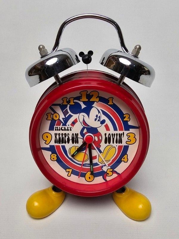 # Mickey Mouse Wekker - Rood - Klok - Batterij, Ophalen of Verzenden, Gebruikt, Analoog