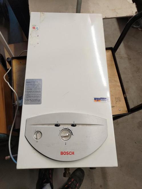 Geiser voor op de camping, Doe-het-zelf en Verbouw, Geisers en Boilers, Gebruikt, Geiser, Minder dan 20 liter, Minder dan 3 jaar oud