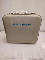 K427 VINTAGE NLM cityhopper stewardess koffer geperst karton, Overige materialen, Gebruikt, Minder dan 50 cm, Ophalen of Verzenden