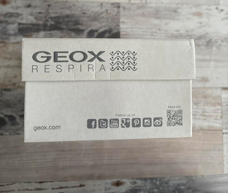 Pumps Geox maat 36, echt geitenleer, Kleding | Dames, Schoenen, Nieuw, Pumps, Beige, Ophalen of Verzenden