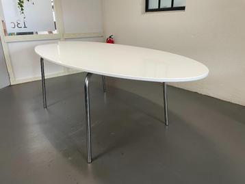 Tafel Gidea Ikea ovaal wit beschikbaar voor biedingen