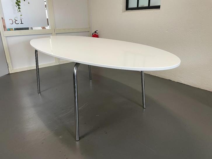 Tafel Gidea Ikea ovaal wit, Huis en Inrichting, Tafels | Eettafels, Gebruikt, 100 tot 150 cm, 200 cm of meer, Vijf personen of meer