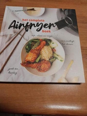 Het complete airfryer boek beschikbaar voor biedingen
