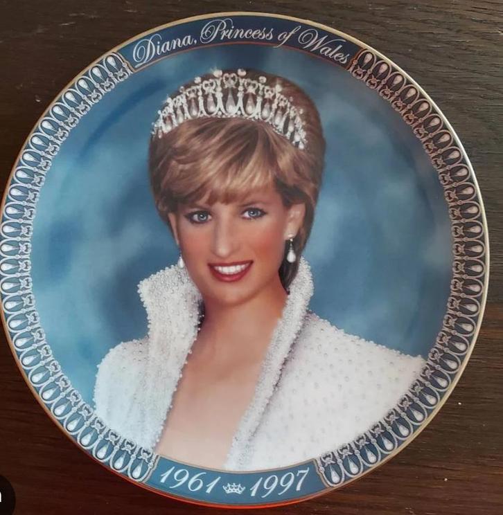 Diana, Princess of Wales Herdenkingsbord, Antiek en Kunst, Antiek | Schalen, Ophalen of Verzenden