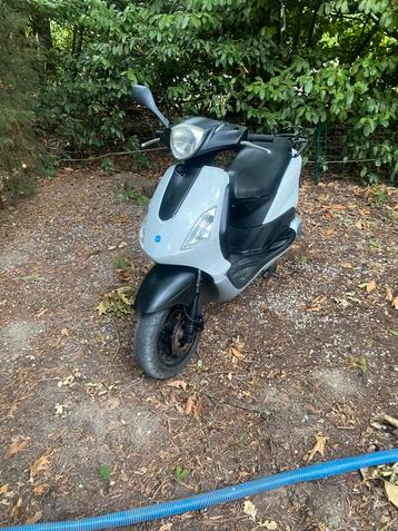 Piaggio Fly 125 cc A1 NL beschikbaar voor biedingen