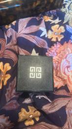 Givenchy poeder, Ophalen of Verzenden, Zo goed als nieuw, Gehele gezicht