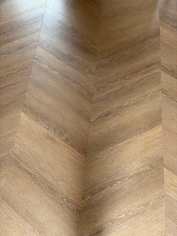 VTwonen Noble Sun Kissed Hongaarse Punt Dryback PVC beschikbaar voor biedingen