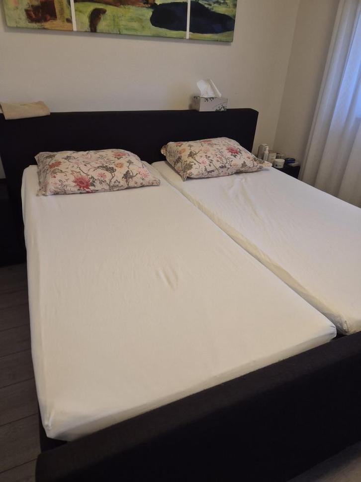 Tweepersoons boxpring 180x200 incl nachtkastjes, Huis en Inrichting, Slaapkamer | Boxsprings, Gebruikt, 180 cm, 200 cm, Tweepersoons