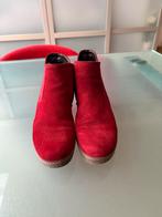 Rode Suède Gabo Enkellaarsjes Maat 40 voor 70 euro, Ophalen of Verzenden, Nieuw, Rood, Lage of Enkellaarzen
