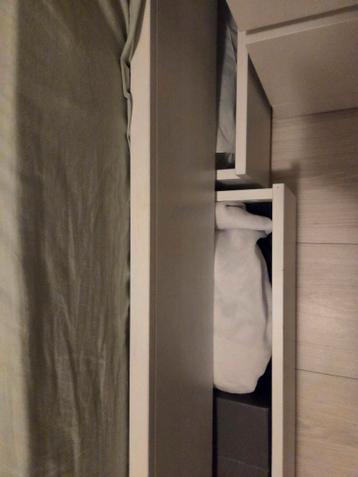 IKEA bedframe met 4 bedlades - afbeelding 4