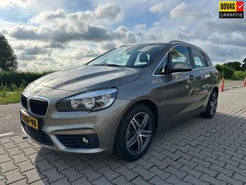 BMW 2-serie Active Tourer 218i Executive, Navi, PDC, Bluetoo beschikbaar voor biedingen