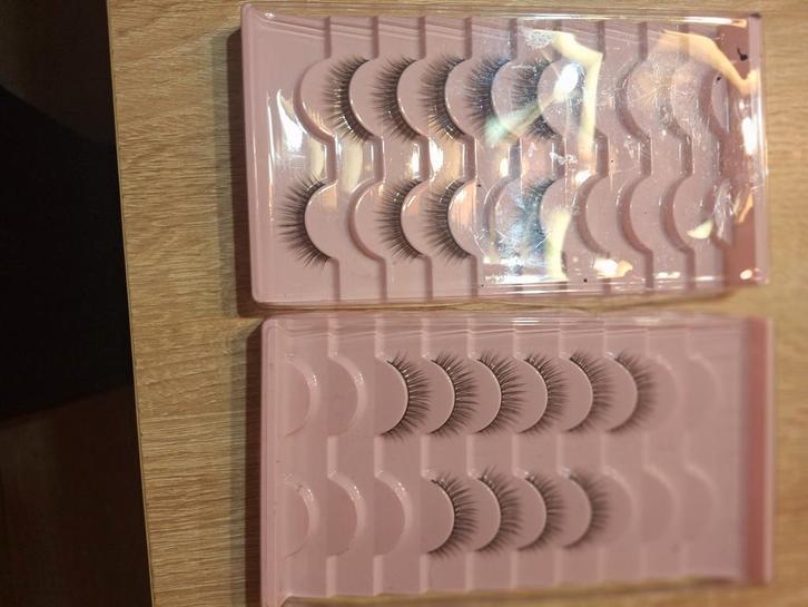15 doosjes kunstwimpers., Sieraden, Tassen en Uiterlijk, Uiterlijk | Lichaamsverzorging, Nieuw, Overige typen, Ophalen of Verzenden