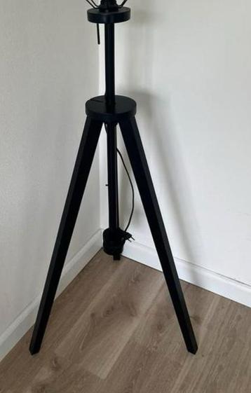 Vloerlamp zwart (excl. kap)
