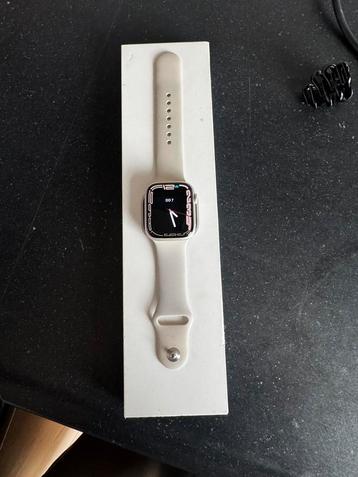 Apple watch 7 45 mm Starlight beschikbaar voor biedingen