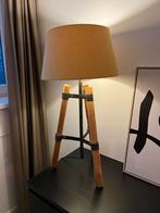Tafellamp Driepoot + Kap, Ophalen, Zo goed als nieuw, Hout, 50 tot 75 cm