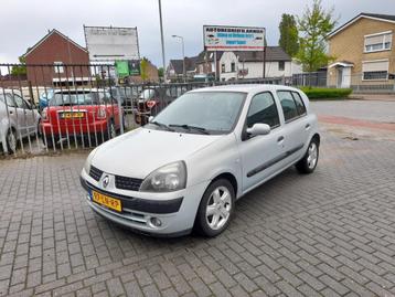 Renault Clio 1.6-16V Privilège