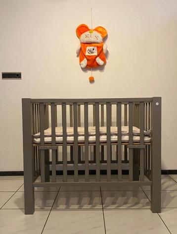 Supermooie kinderbox van het gerenommeerde merk QUAX beschikbaar voor biedingen