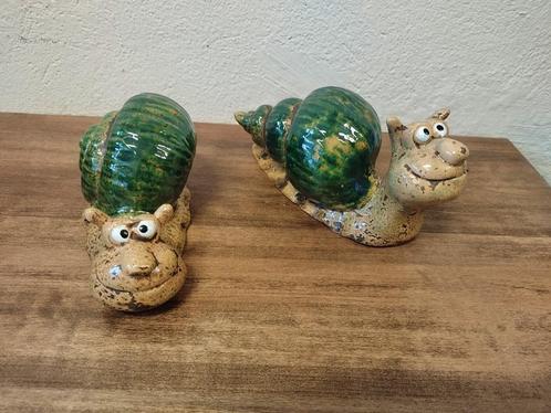 Groene keramische slak - 2 uitvoeringen, Verzamelen, Beelden en Beeldjes, Nieuw, Dier, Ophalen of Verzenden
