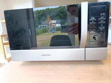 Combimagnetron Samsung (28 Liter) CE107M-4S beschikbaar voor biedingen