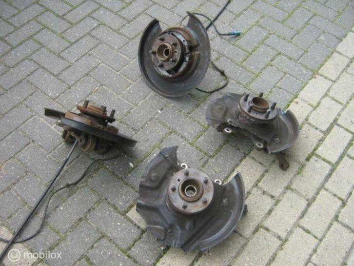 L322 LM Wielnaven Wielnaaf Wiellager naaf naven Fusee, Auto-onderdelen, Ophanging en Onderstel, Land Rover, Gebruikt, Ophalen of Verzenden